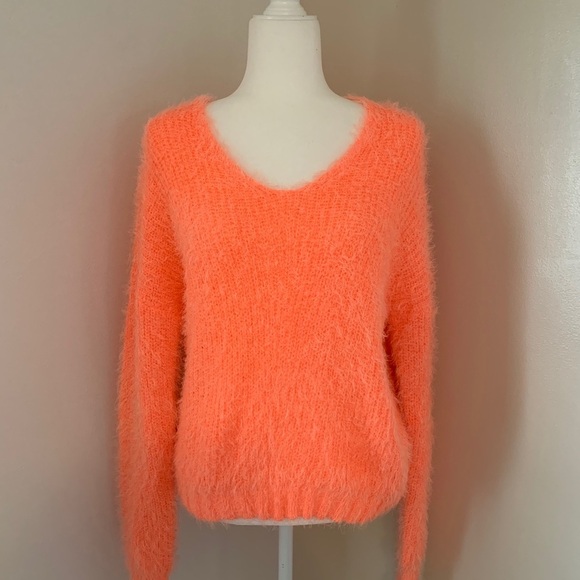 NWT fuzzy mango sweater - Picture 3 of 8